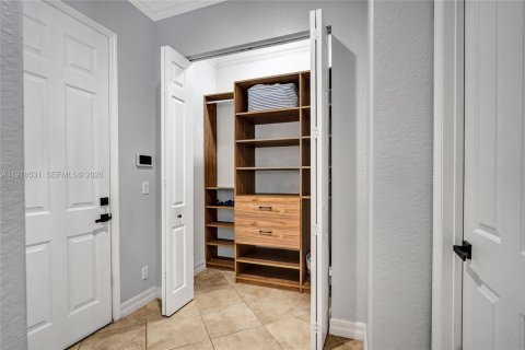 Купить виллу или дом в Веллингтон, Флорида 6 спален, 390м2, № 2051763 - фото 28