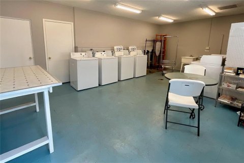 Condo in Saint Petersburg, Florida, 2 bedrooms № 2098550 - photo 22