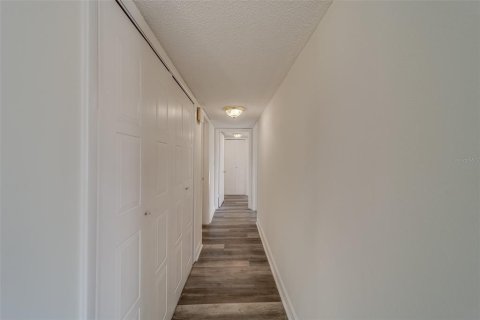 Condo in Clearwater, Florida, 3 bedrooms  № 1425281 - photo 25