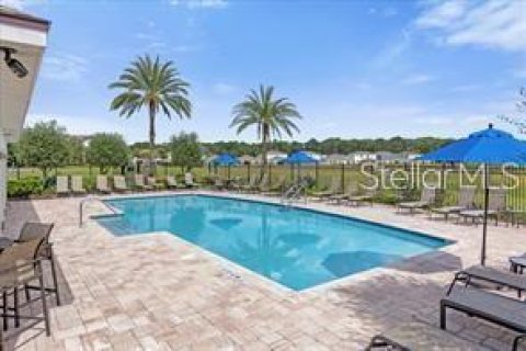 Townhouse in Winter Garden, Florida 3 bedrooms, 151.06 sq.m. № 1587327 - photo 27