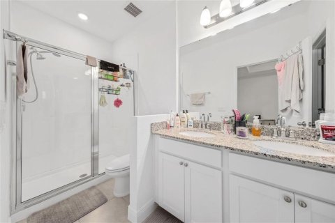 Townhouse in Winter Garden, Florida 3 bedrooms, 151.06 sq.m. № 1587327 - photo 15