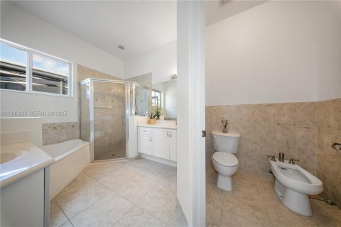 Купить виллу или дом в Хомстед, Флорида 4 спальни, 248.79м2, № 2035566 - фото 21