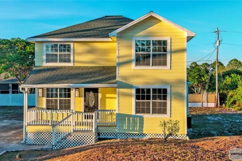 Villa ou maison à Lehigh Acres, Floride 4 chambres, 159.05 m2 № 2219026