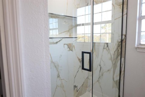 Villa ou maison à vendre à Lehigh Acres, Floride: 4 chambres, 159.05 m2 № 2219026 - photo 22