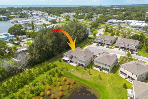 Touwnhouse à vendre à Palm Harbor, Floride: 3 chambres, 236.06 m2 № 1884964 - photo 5