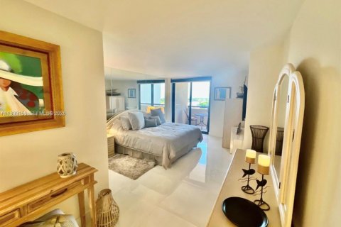 Снять в аренду кондоминиум в Майами-Бич, Флорида 1 спальня, 78.78м2, № 1996545 - фото 10