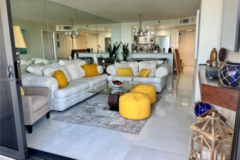 Снять в аренду кондоминиум в Майами-Бич, Флорида 1 спальня, 78.78м2, № 1996545 - фото 15