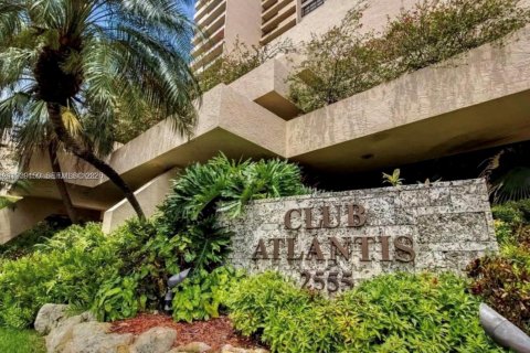 Кондоминиум с 1 спальней в Майами-Бич, Флорида № 1996545