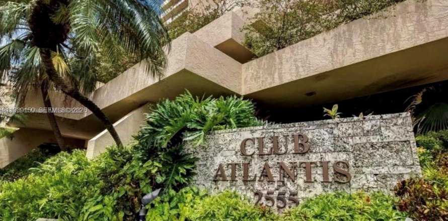 Кондоминиум с 1 спальней в Майами-Бич, Флорида № 1996545