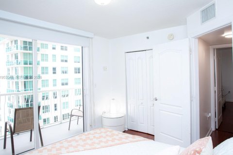 Купить кондоминиум в Майами, Флорида 3 спальни, 102.66м2, № 2153230 - фото 12