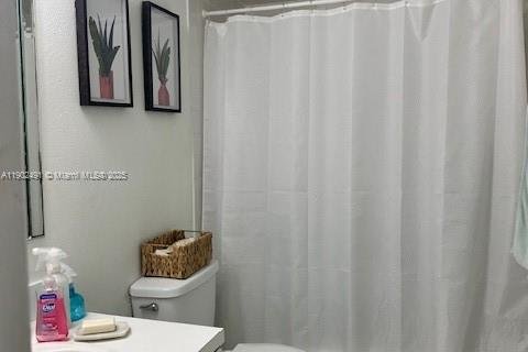 Condominio en venta en Hialeah, Florida, 2 dormitorios, 112.41 m2 № 1953877 - foto 18