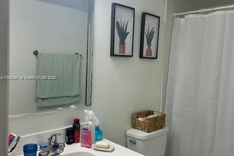 Condominio en venta en Hialeah, Florida, 2 dormitorios, 112.41 m2 № 1953877 - foto 17