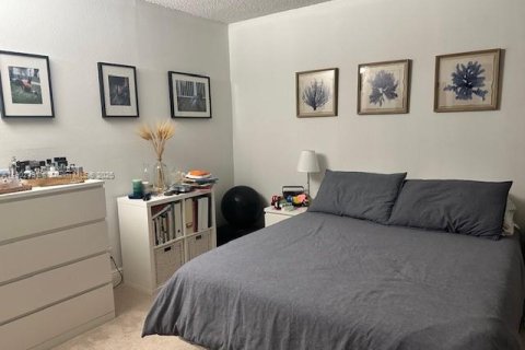Condominio en venta en Hialeah, Florida, 2 dormitorios, 112.41 m2 № 1953877 - foto 20
