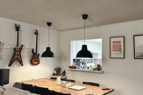 Condominio en venta en Hialeah, Florida, 2 dormitorios, 112.41 m2 № 1953877 - foto 5