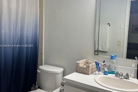 Condominio en venta en Hialeah, Florida, 2 dormitorios, 112.41 m2 № 1953877 - foto 23