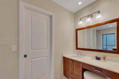 Villa ou maison à vendre à Palmetto Bay, Floride: 4 chambres, 217.3 m2 № 2055329 - photo 21