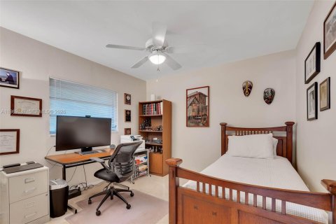 Villa ou maison à vendre à Palmetto Bay, Floride: 4 chambres, 217.3 m2 № 2055329 - photo 24