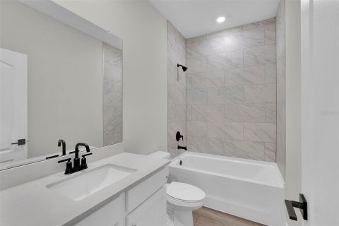 Casa en venta en Palm Coast, Florida, 4 dormitorios, 217.02 m2 № 1908148 - foto 21