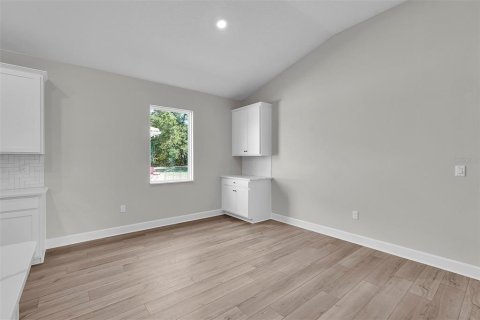 Casa en venta en Palm Coast, Florida, 4 dormitorios, 217.02 m2 № 1908148 - foto 11