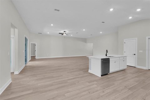 Casa en venta en Palm Coast, Florida, 4 dormitorios, 217.02 m2 № 1908148 - foto 10