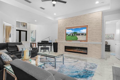 Casa en venta en Cape Coral, Florida, 4 dormitorios, 220.64 m2 № 1899492 - foto 5