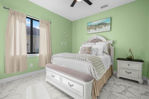 Casa en venta en Cape Coral, Florida, 4 dormitorios, 220.64 m2 № 1899492 - foto 22