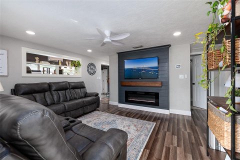 Casa en venta en Largo, Florida, 2 dormitorios, 86.58 m2 № 1907797 - foto 10