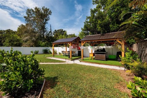 House in Largo, Florida 2 bedrooms, 86.58 sq.m. № 1907797 - photo 28