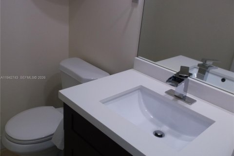 Copropriété à vendre à Pompano Beach, Floride: 3 chambres, 150.5 m2 № 1999182 - photo 7