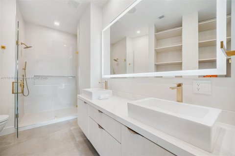 Copropriété à vendre à Miami Beach, Floride: 3 chambres, 194.17 m2 № 1862782 - photo 9