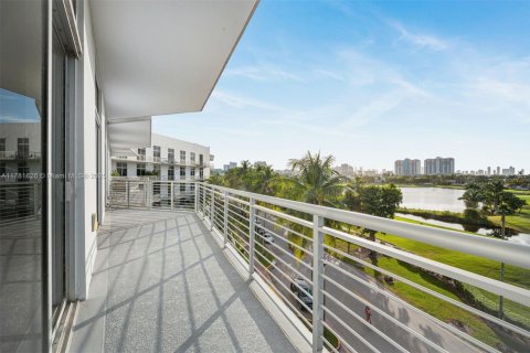 Copropriété à vendre à Miami Beach, Floride: 3 chambres, 194.17 m2 № 1862782 - photo 26