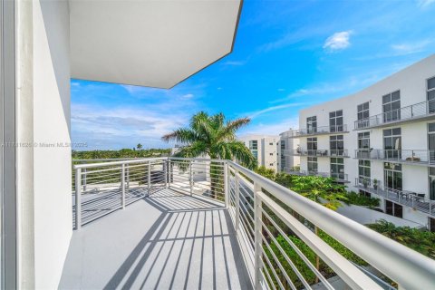 Copropriété à vendre à Miami Beach, Floride: 3 chambres, 194.17 m2 № 1862782 - photo 2