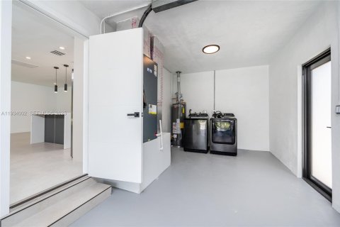 Casa en venta en Palmetto Bay, Florida, 4 dormitorios, 176.98 m2 № 1992259 - foto 27