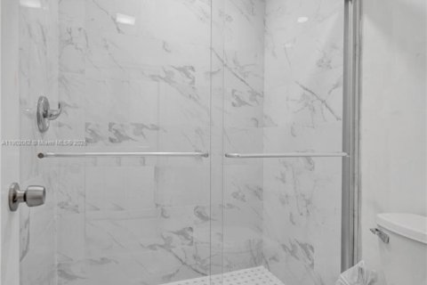 Touwnhouse à vendre à North Lauderdale, Floride: 2 chambres, 123.75 m2 № 1953528 - photo 23