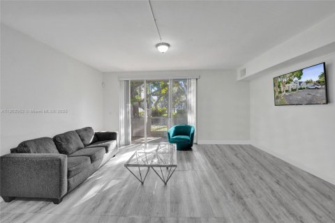 Touwnhouse à vendre à North Lauderdale, Floride: 2 chambres, 123.75 m2 № 1953528 - photo 7