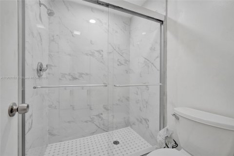 Touwnhouse à vendre à North Lauderdale, Floride: 2 chambres, 123.75 m2 № 1953528 - photo 22
