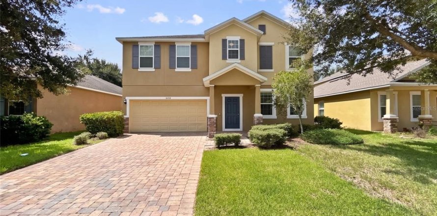 Villa ou maison à Clermont, Floride 4 chambres, 252.79 m2 № 2272880