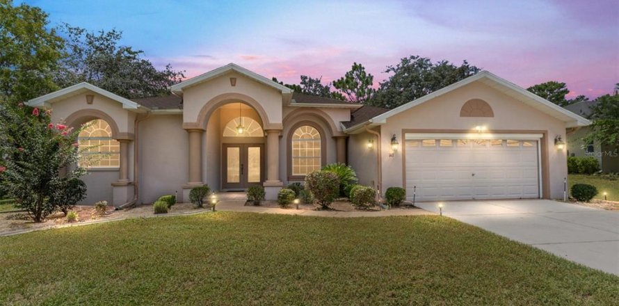 Villa ou maison à Homosassa, Floride 4 chambres, 232.72 m2 № 1904610