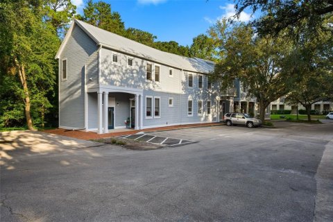 Commercial property in Gainesville, Florida 301 sq.m. № 2393809