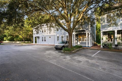 Commercial property in Gainesville, Florida 301 sq.m. № 2393809 - photo 2