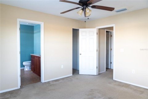 Townhouse in Sanford, Florida 2 bedrooms, 121.52 sq.m. № 2212797 - photo 16