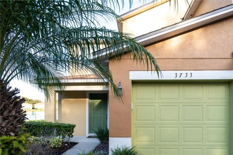 Townhouse in Sanford, Florida 2 bedrooms, 121.52 sq.m. № 2212797 - photo 2