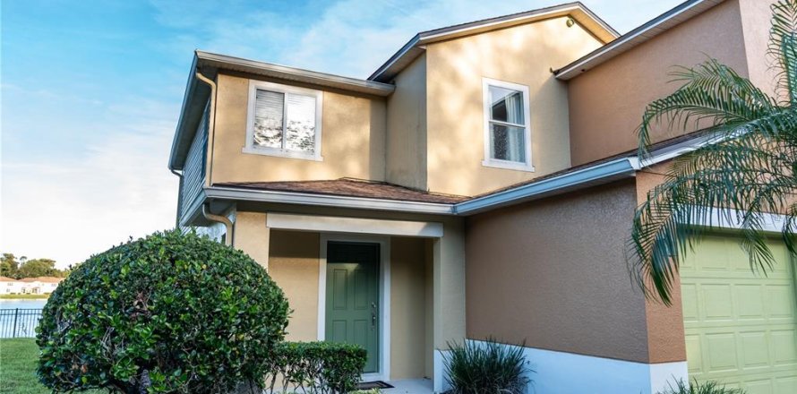 Townhouse in Sanford, Florida 2 bedrooms, 121.52 sq.m. № 2212797