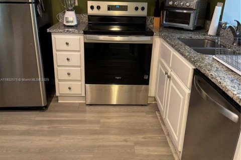 Condo in Margate, Florida, 2 bedrooms  № 1858866 - photo 22
