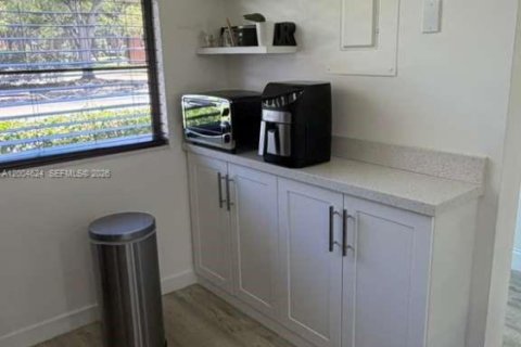 Condo in Davie, Florida, 2 bedrooms  № 2068687 - photo 6