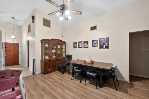 Casa en venta en Altamonte Springs, Florida, 4 dormitorios, 178.65 m2 № 2347444 - foto 7