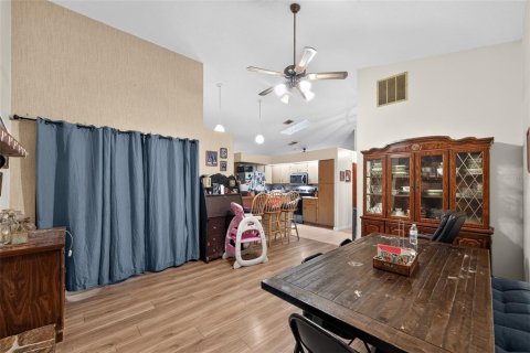 Casa en venta en Altamonte Springs, Florida, 4 dormitorios, 178.65 m2 № 2347444 - foto 9
