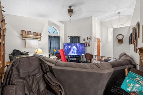 Casa en venta en Altamonte Springs, Florida, 4 dormitorios, 178.65 m2 № 2347444 - foto 19