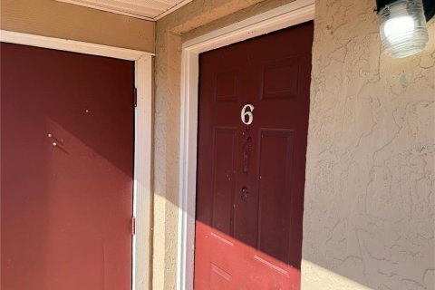 Condominio en alquiler en Land O' Lakes, Florida, 2 dormitorios, 74.32 m2 № 1882758 - foto 7