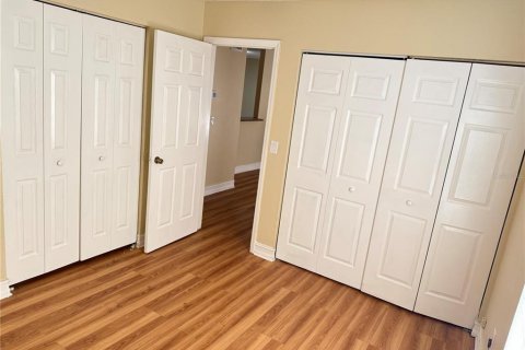 Condominio en alquiler en Land O' Lakes, Florida, 2 dormitorios, 74.32 m2 № 1882758 - foto 5